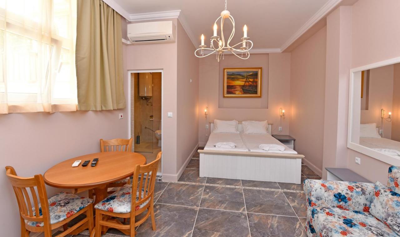 אובזור Sirena Palace Family Hotel מראה חיצוני תמונה