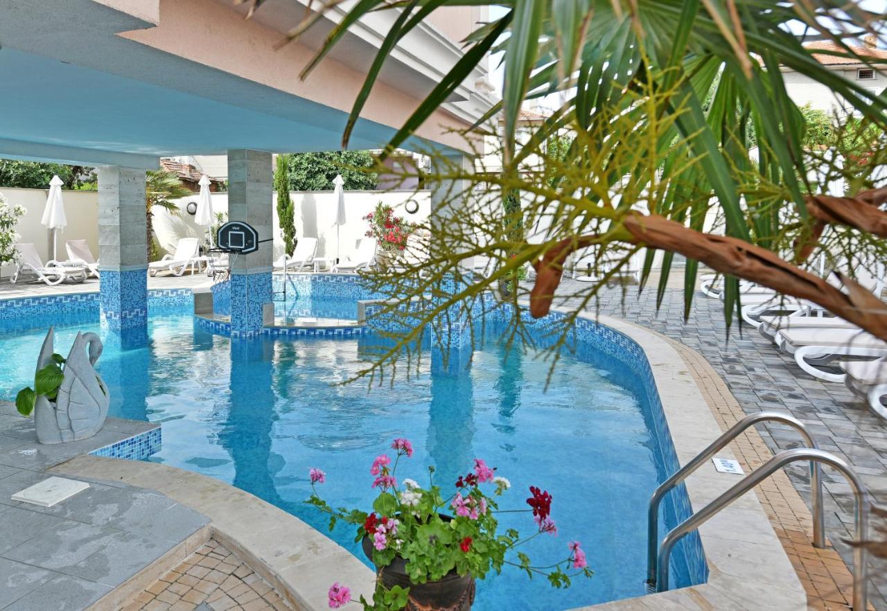 אובזור Sirena Palace Family Hotel מראה חיצוני תמונה