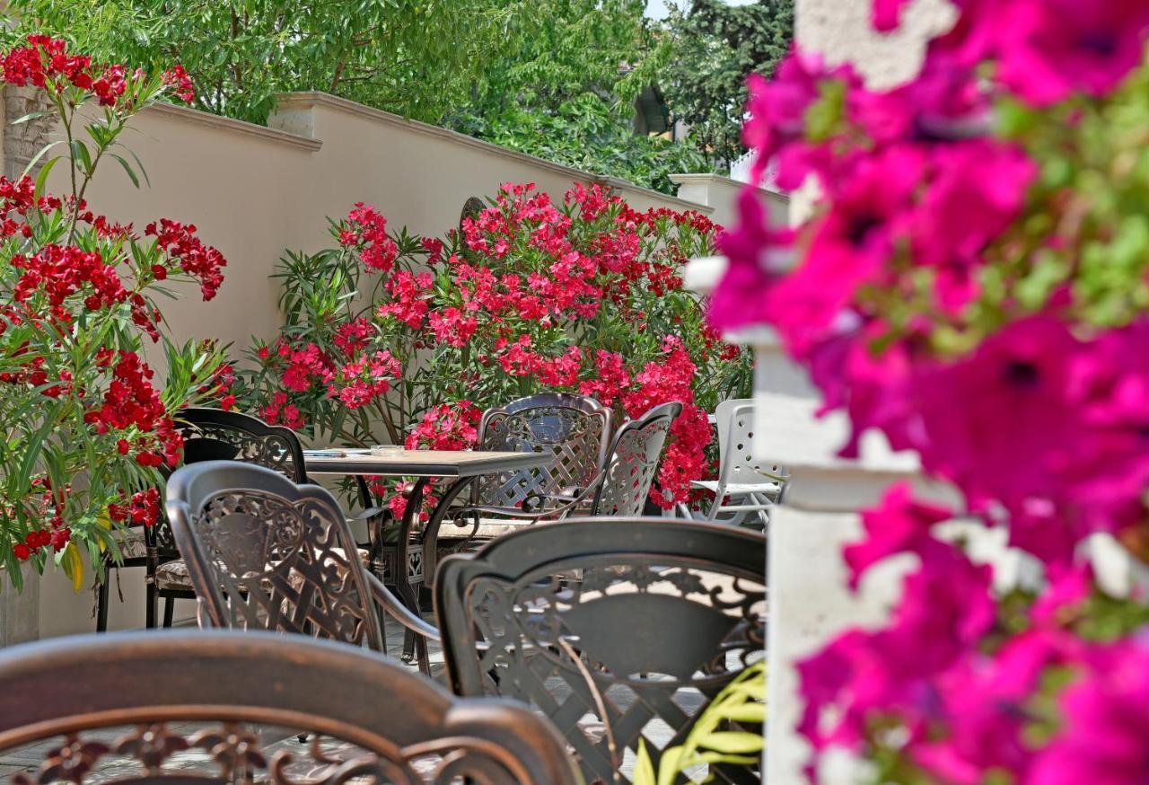 אובזור Sirena Palace Family Hotel מראה חיצוני תמונה