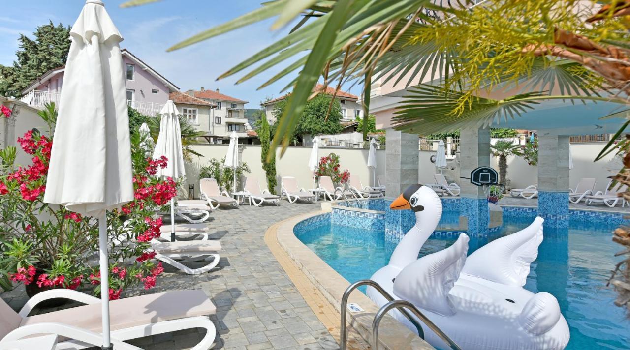 אובזור Sirena Palace Family Hotel מראה חיצוני תמונה