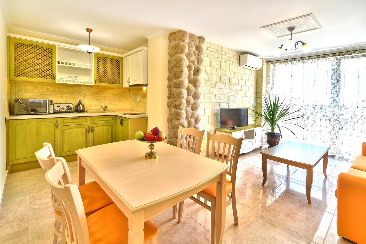 אובזור Sirena Palace Family Hotel מראה חיצוני תמונה