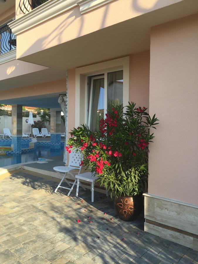 אובזור Sirena Palace Family Hotel מראה חיצוני תמונה