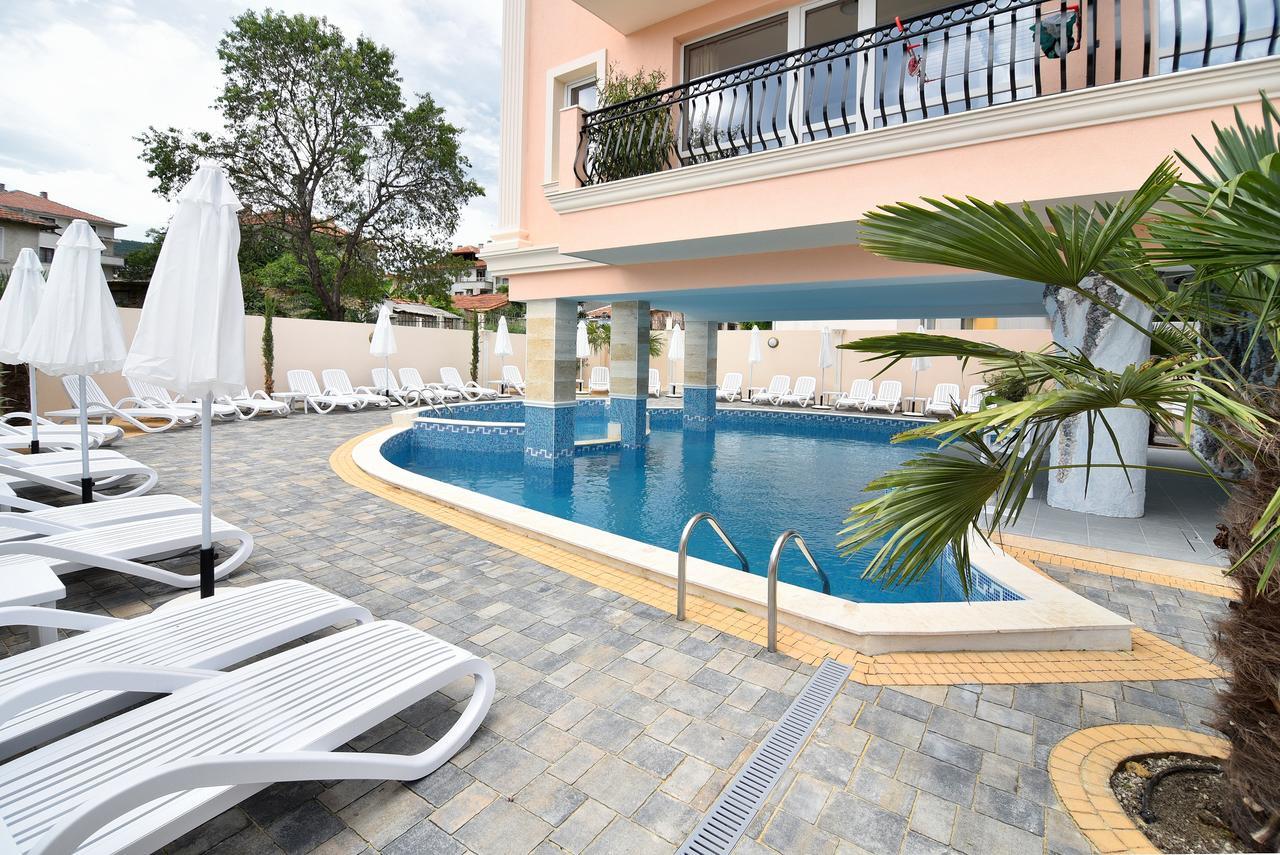 אובזור Sirena Palace Family Hotel מראה חיצוני תמונה